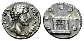 DIVUS ANTONINUS PIUS (Died 161).Rome.Denarius. 

Condition : Good very fine.

Weight : 3.20 gr
Diameter : 17 mm