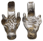 ANCIENT ROMAN SILVER BULL HEAD FIGURINE (1st- 3rd century).Ar.

Condition : Good very fine.

Weight : 3.21 gr
Diameter : 23 mm