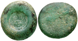 CALIFATO FATIMI, al-Hakim. (996-1021). Jetón/Ponderal de vidrio. (Pasta de vidrio 5,78g/26x24x6mm.) Sin fecha. Anv: Leyenda en dos líneas: al-Hakim / ...