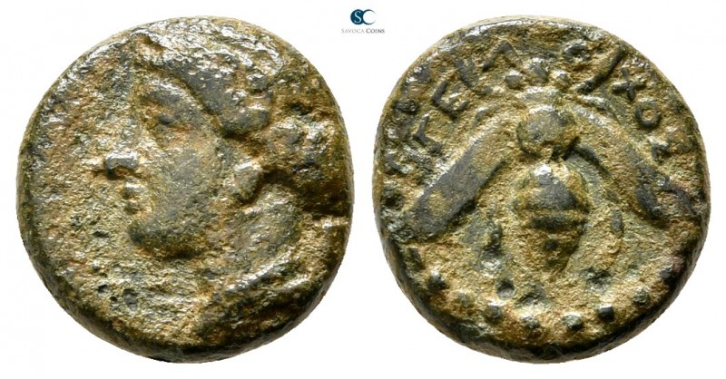 Ionia. Ephesos . ΗΓΕΛΟΧΟΣ (Hegelochos), magistrate circa 380-330 BC. 
Bronze Æ...
