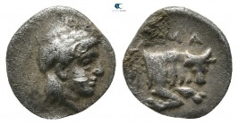 Ionia. Magnesia ad Maeander   circa 350-325 BC. Obol AR