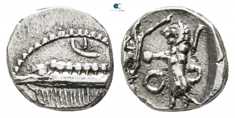 Phoenicia. Sidon. Uncertain king 450-400 BC. 
1/16 Shekel AR

9 mm., 0,74 g....