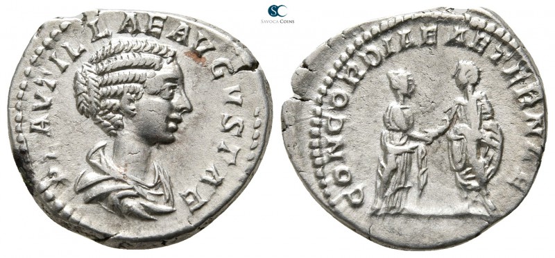 Plautilla AD 202-205. Rome
Denarius AR

19 mm., 3,28 g.

PLAVTILLAE AVGVSTA...