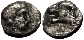 Tetartemorion AR
Karia, Uncertain mint (ca 400-350 BC), Head of lion left / Female head to right
6 mm, 0,19 g