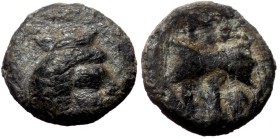 Bronze AE
Troas, Tenedos, late 5th-early 4th century BC, Bust of Artemis to right, wearing stephane / Labrys; T-E across lower fields
8 mm, 0,38 g
SNG...
