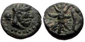 Bronze AE
Pisidia, 2nd-1st Century BC, Laureate head of Herakles to right, club over shoulder, Thunderbolt; bow to right, Σ-Ε-Λ across fields
12 mm, 2...