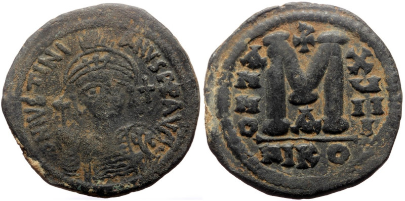 Follis AE
Justinian I (527-565), Nicomedia Dated RY 28 (554/5), D N IVSTINIANVS ...