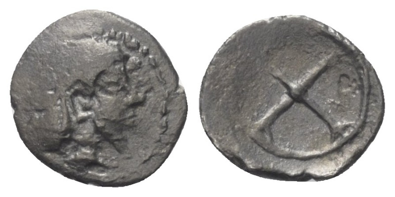 Sizilien. Syrakus.

Obol (Silber). Ca. 480 - 470 v. Chr.
Vs: Kopf der Arethus...