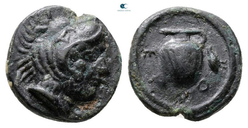 Ionia. Erythrai circa 400 BC. 
Bronze Æ

11 mm, 1,50 g



Very Fine