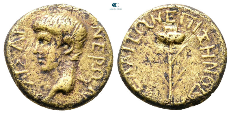 Aiolis. Elaia. Nero AD 54-68. 
Bronze Æ

16 mm, 3,13 g



Nearly Very Fin...