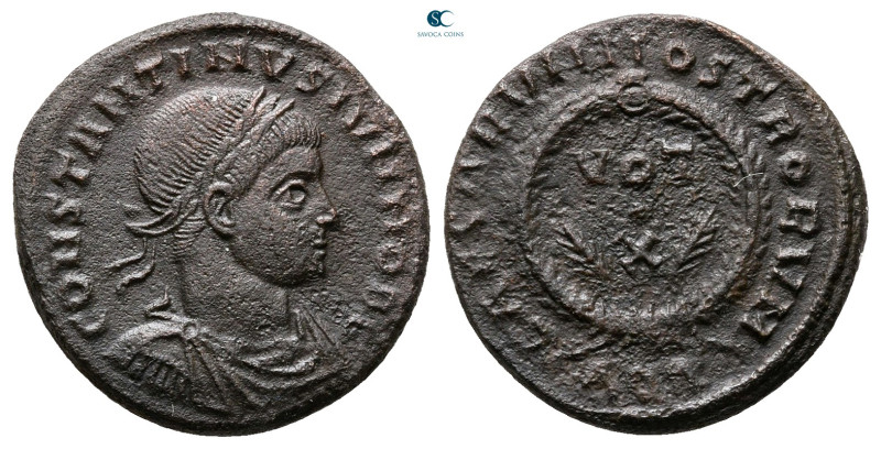 Constantine II, as Caesar AD 317-337. Aquileia
Follis Æ

17 mm, 2,97 g


...