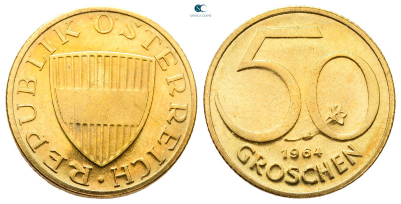 Austria. AD 1964.
50 Groschen NI

19 mm, 3,01 g



Nearly Uncirculated