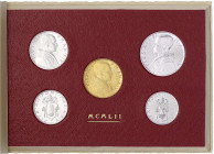 Italien-Kirchenstaat
Pius XII., 1939-1958
Münzsatz 1, 2, 5, 10 Lire, 100 Lire (Gold) AN XIV 1952, Caritas. 5,19 g. 900/1000. Im Originalblister mit ...