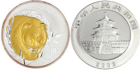 China
Volksrepublik, seit 1949
10 Yuan Panda Silber (1 Unze) mit Teilvergoldung 2003. Panda von vorne. In Kapsel. Stempelglanz, etwas Patina. Krause...