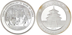 China
Volksrepublik, seit 1949
10 Yuan Panda (1 Unze) Silber 2012. Panda mit Jungtier. Mit Gedenkinschrift "100 Jahre Bank of China". Im Originaletu...