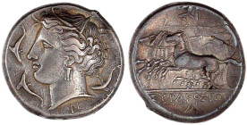 Sizilien
Syracus
Tyrann Agathokles, 317-289 v. Chr
Tetradrachme 310/305 v. Chr. Kopf der Persephone l., umgeben von Delfinen/Krieger in Quadriga, d...