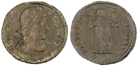 Kaiserzeit
Jovianus, 363-364
Doppelmaiorina 363/364, Thessalonika. 3. Offizin. Gepanzerte Büste r. mit Diadem/VICTORIA ROMANORVM TES Γ. Kaiser steht...