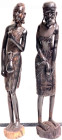 Afrika
Kenia: Paar Ebenholzfiguren der Massai, Mann und Frau. Sehr naturalistische Darstellungen. Höhe je 97 cm. KEIN VERSAND/NO SHIPPING POSSIBLE