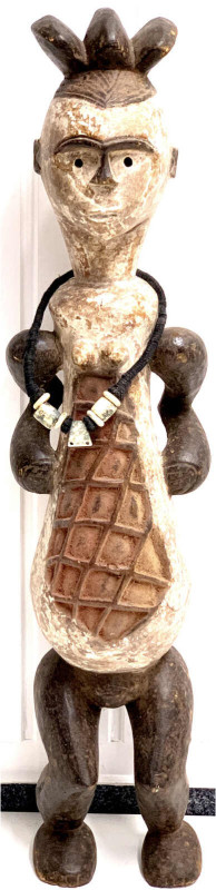 Afrika
Nigeria: Frauen-Statue des Stammes Ibibio oder der Ogoni. Holz und Kaoli...