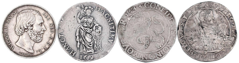 Niederlande
Lots
4 Silbermünzen: Utrecht Löwentaler 1644, Westfriesland Reichs...