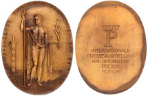 Köln-Stadt
Ovale Bronzemedaille 1928. Für hervorr. sportliche Leistungen zur Zeit der Pressa/Internat. Presseausst. Köln. 100 X 75 mm. vorzüglich. We...