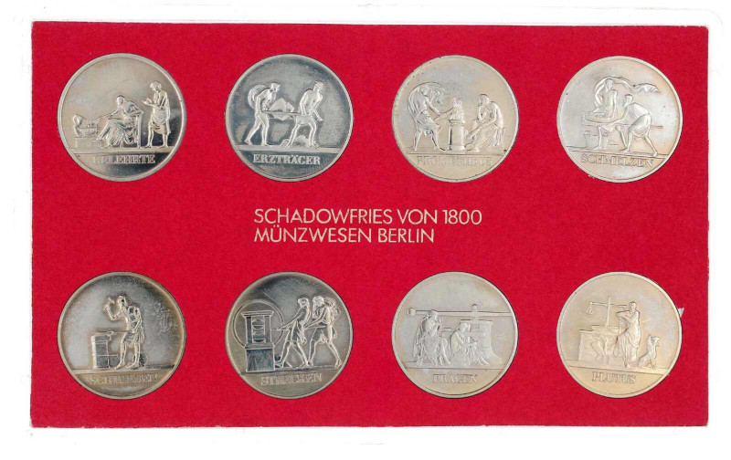 Kursmünz- und Gedenksätze
Schadowfriessatz 1984 mit den 8 Medaillen aus den Min...