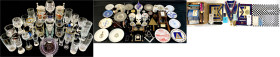 Lots
FREIMAURER: Große Sammlung, u.a. komplett belassener Nachlass eines Freimaurers aus Staffordshire mit Schärpen, Büchern, etc., dazu viele Teller...