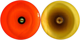 Glas
2 Designer-Schalen Venini Murano "Vetri": rot (1982/1983) und gelb (1980). Durchmesser je 37,5 cm