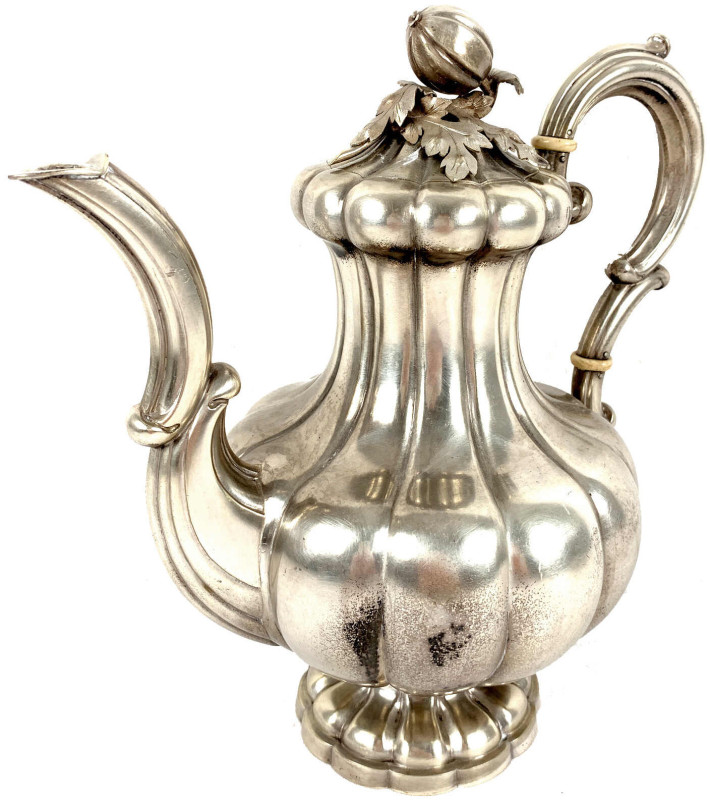 Silber
Teekanne vor 1886. Hersteller Bruckmann & Sohn, Heilbronn, Vertrieb Scho...