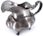 Silber
Milchkännchen Silber 800/1000, nach 1886. Innenvergoldung. Höhe 11 cm; 340,07 g