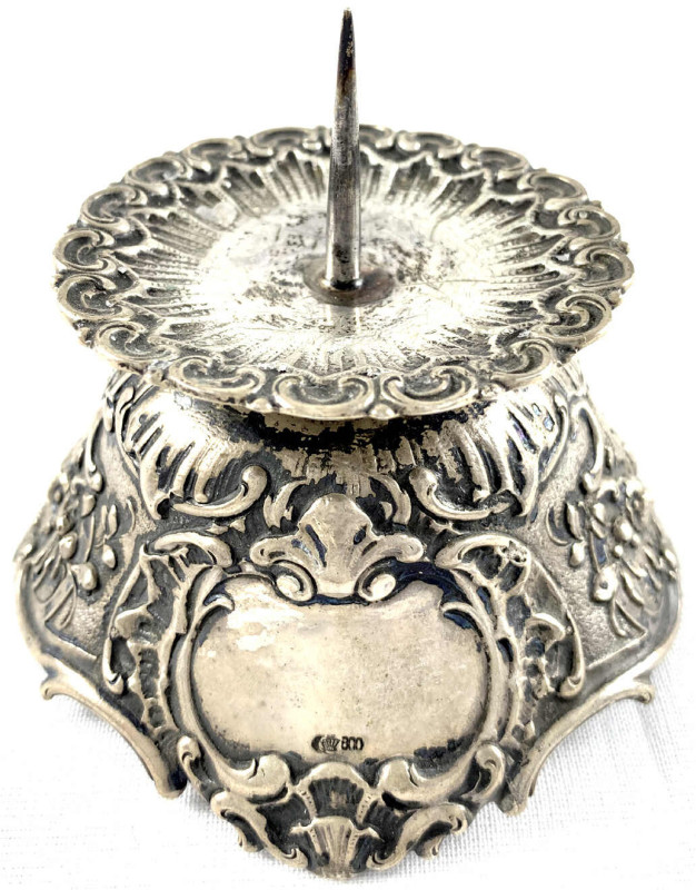 Silber
Kerzenständer, deutsch um 1900, Silber 800/1000. 95 X 95 X 90 mm. 120,1 ...