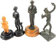 Skulpturen und Plastiken
4 Skulpturen: Bronze Landwirt mit Spaten, signiert A. Duvel, auf Holzsockel, Gesamthöhe 16 cm; 2 der Antike nachgeahmte Bron...