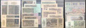 Lots
Deutschland
Sammlung mit ca. 300 Scheinen im Album, überwiegend Reichsbanknoten beginnend mit 100 Mark 1898, aber auch Alliierte Militärbehörde...