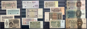 Lots
Deutschland
Briefmarkenalbum mit insgesamt 239 Geldscheinen, darunter überwiegend Reichsbanknoten u.a. Trauer- und Eierschein, 500 Mark 1922 Ro...
