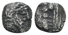 Phoenicia. (380-350 BC). AR 1/6 Stater. Arados. Obv: laureate head of marine deity right. Rev: galley right waves below. Weight 0,57 gr - Diameter 7 m...