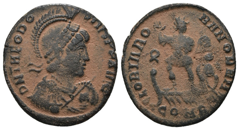 Theodosius I. (392-395 AD). Follis. Constantinople. Obv: D N THEODOSIVS P F AVG....