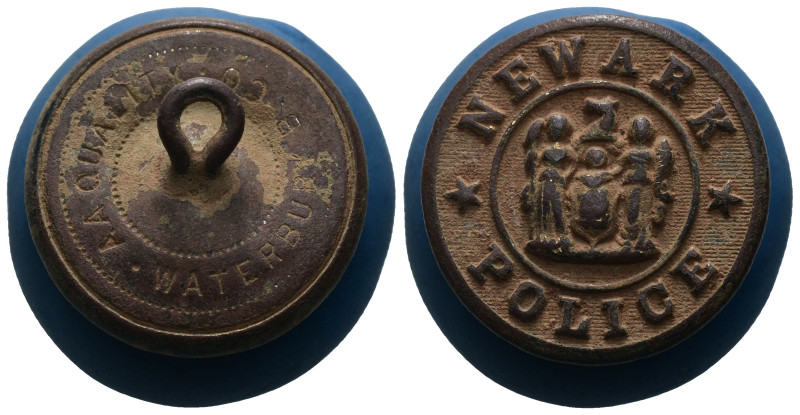 military button. 20th Century. Weight 5,06 gr - Diameter 23 mm