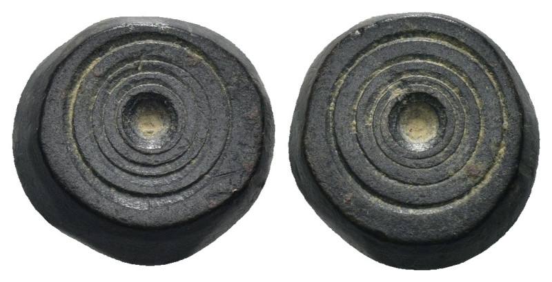 Islamic. bronze weight. circles. Weight 4,22 gr - Diameter 10 mm