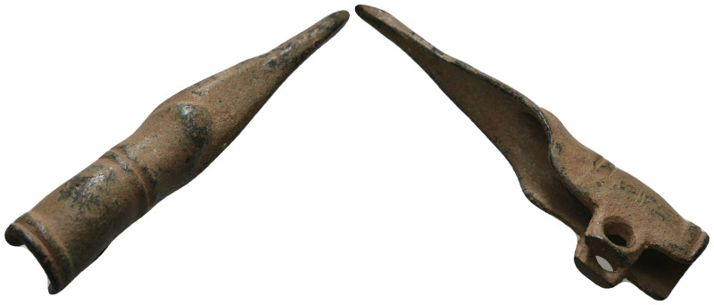 ancient. bronze feather-holder. Wieght 9,28 gr - Diameter 60 mm