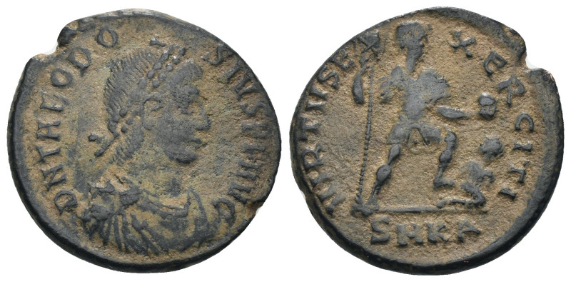 Theodosius I. (383-388 AD). Follis. Cyzicus. Obv: DN THEODOSIVS PF AUG. perl-dia...