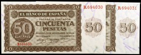 1936. Burgos. 50 pesetas. (Ed. D21a) (Ed. 420a). 21 de noviembre. Pareja correlativa, serie R. Raros así. S/C-.