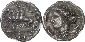 GRÈCE ANTIQUE - GREEK
Sicile, Syracuse, Denys l’Ancien (406-367 av. J.-C.). Décadrachme, coins d’Évainètes (non signés) ND (400-390 av. J.-C.), Syracu...