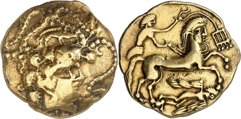 GAULE - CELTIC
Vénètes. Statère d'or au sanglier en cimier et revers au personna...