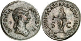 EMPIRE ROMAIN - ROMAN
Antonia (+39), mère de Claude. Dupondius ND (c.41), Rome.
Av. ANTONIA - AVGVSTA. Buste drapé à droite, les cheveux attachés su...