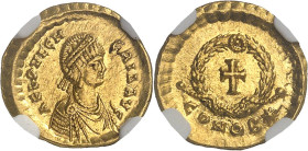 EMPIRE ROMAIN - ROMAN
Pulchérie (414-453). Trémissis ND (444), Constantinople.
Av. AEL PULCH - ERIA AVG. Buste drapé et cuirassé à droite, avec diadèm...