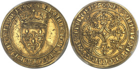 FRANCE / CAPÉTIENS - FRANCE / ROYAL
Charles VI (1380-1422). Écu d’or à la couronne, 1ère émission ND (1385), Lyon.
Av. + KAROLVSx DEIx GRACIAx FRANCOR...