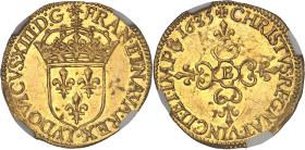 FRANCE / CAPÉTIENS - FRANCE / ROYAL
Louis XIII (1610-1643). Écu d’or au soleil, 1er type 1635, B, Rouen.
Av. (à 6 h.) LVDOVICVS. XIII. D: G - FRAN. ET...