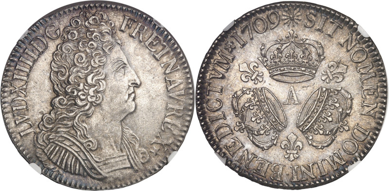 FRANCE / CAPÉTIENS - FRANCE / ROYAL
Louis XIV (1643-1715). Écu aux trois couronn...