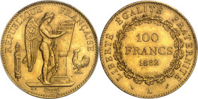FRANCE
IIIe République (1870-1940). 100 francs Génie 1882, A, Paris.
Av. RÉPUBLIQUE FRANÇAISE. Génie ailé de la République debout à droite, gravant ...