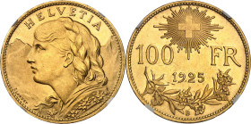 SUISSE - SWITZERLAND
Confédération Helvétique (1848 à nos jours). 100 francs Vreneli 1925, B, Berne.
Av. HELVETIA. Buste d’Helvetia à gauche ; signa...